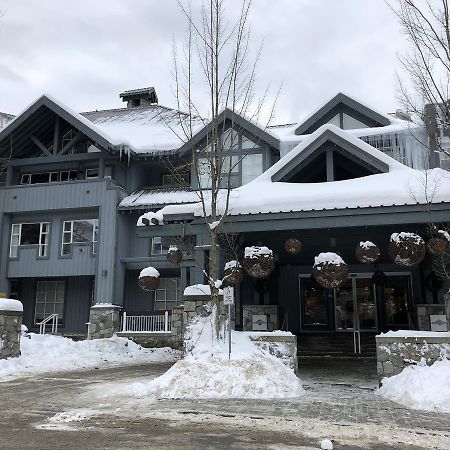 Glacier Lodge Вістлер Екстер'єр фото